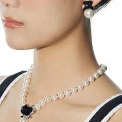 Paradise / Flocked Bear Pearl Earrings