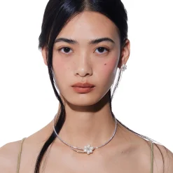 Paradise / Mini Pearlescent Flower Choker