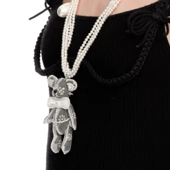 Paradise / Nacre Bowknot Bear Pendant Necklace