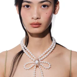 Paradise / Wooden Bear Pearl Bowknot Necklace