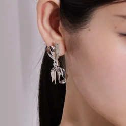 Ripple / Ribbon Bowknot Earring