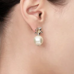Ripple / Square Flower Pearl Earring