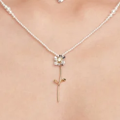 Ripple / Square Flower Pearl Chain Necklace