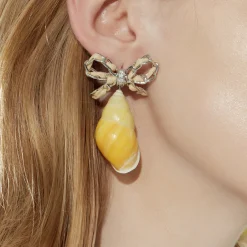 Shell / Raffia Bowknot Conch Earring