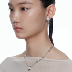 Tasty / Opal Heart Earrings